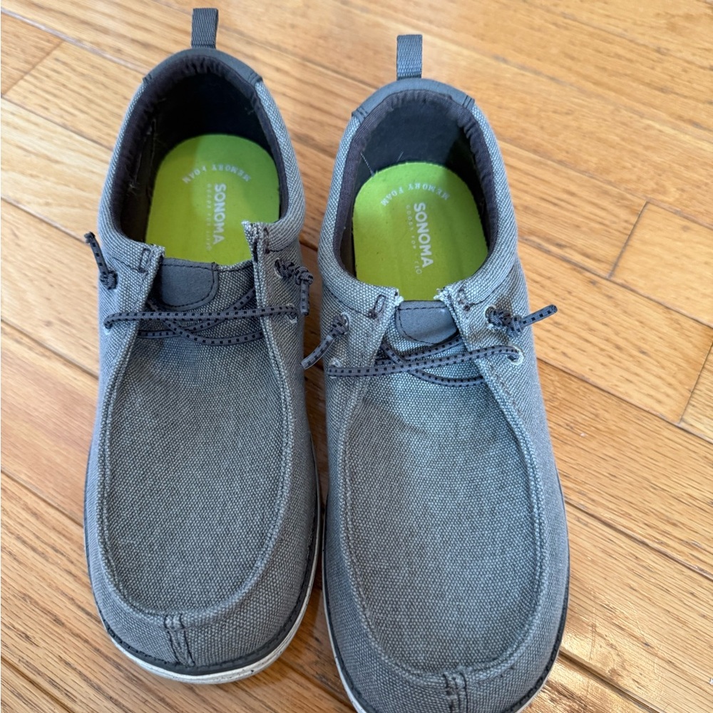 Sonoma boys size 6 Charcoal Slip-On Loafers